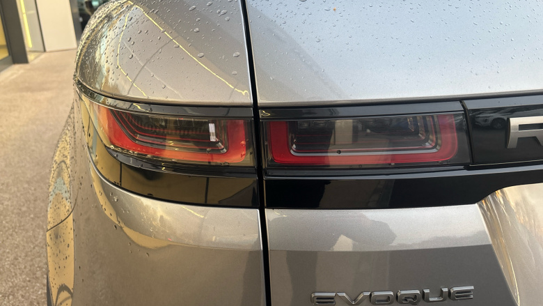 Land Rover Range Rover Evoque 2.0 D200 R-Dynamic SE 5dr Auto Diesel Hatchback